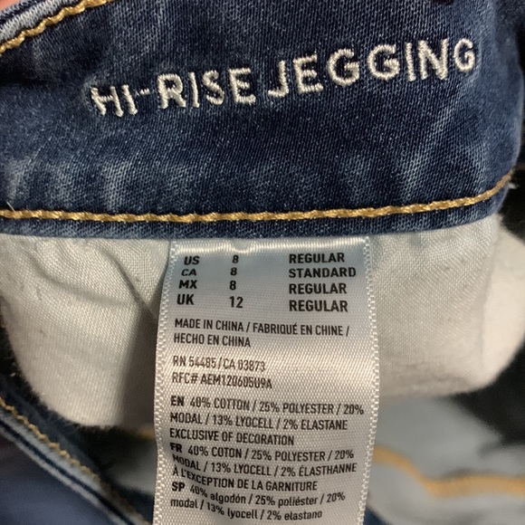 Medium Wash Distressed American Eagle Jeggings 8 REG - Picture 4 of 4